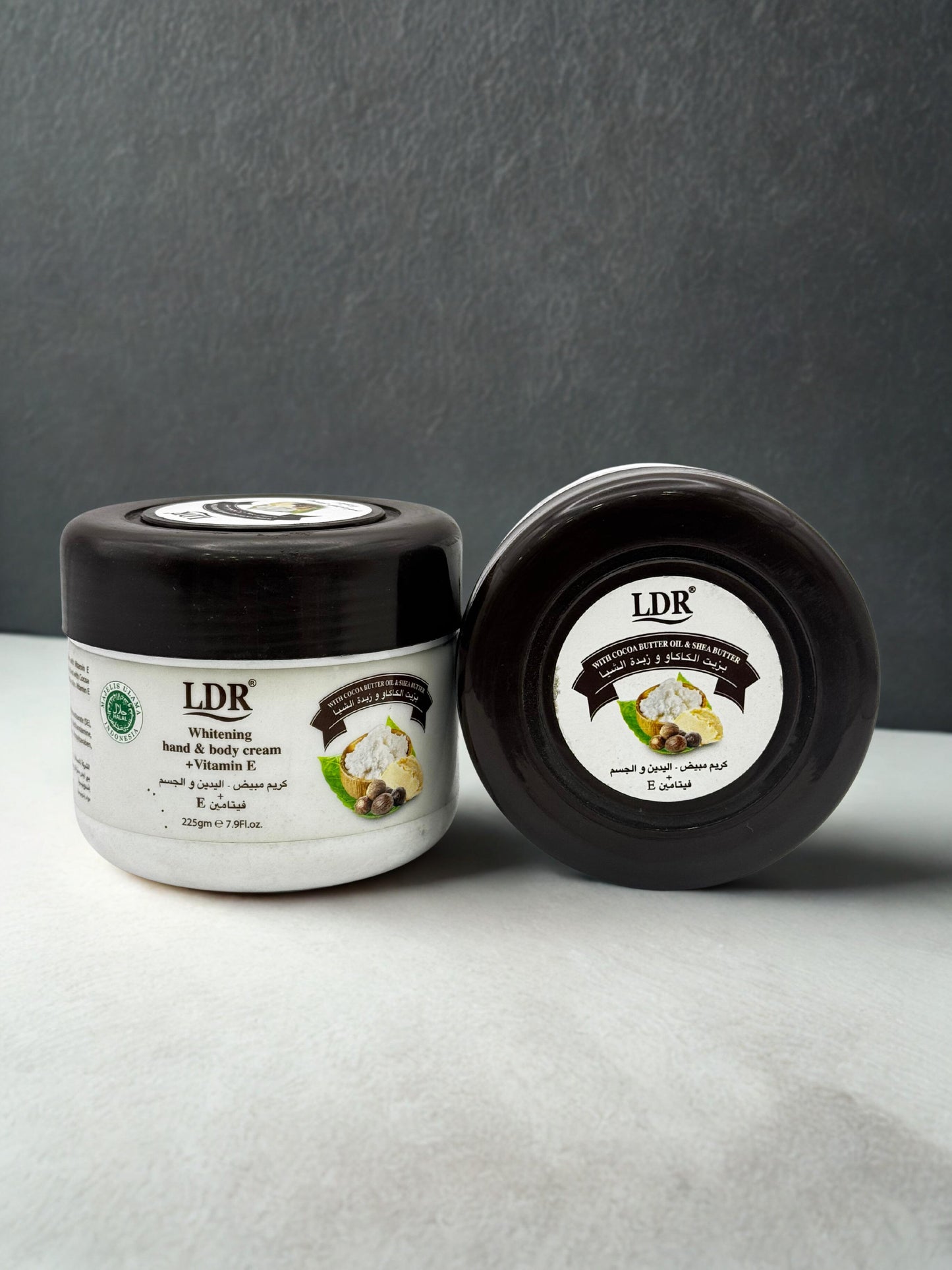 Crème éclaircissante pour les mains et le corps au cacao et au beurre de karité